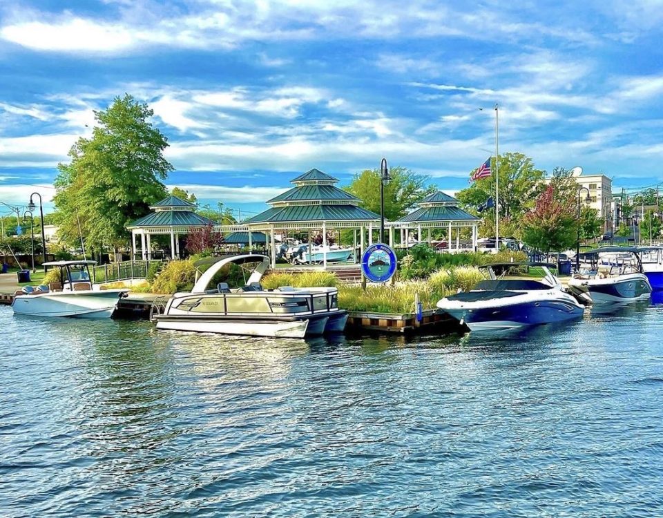 The Huddy Park In-Water Boat Show