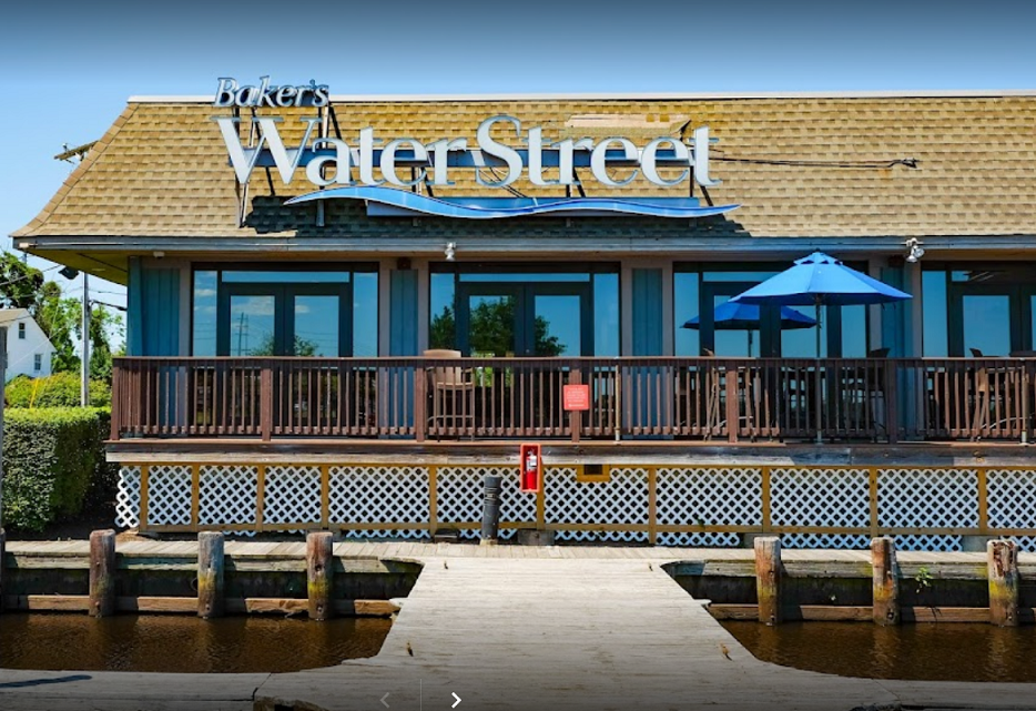 Waterstreet Bar & Grill